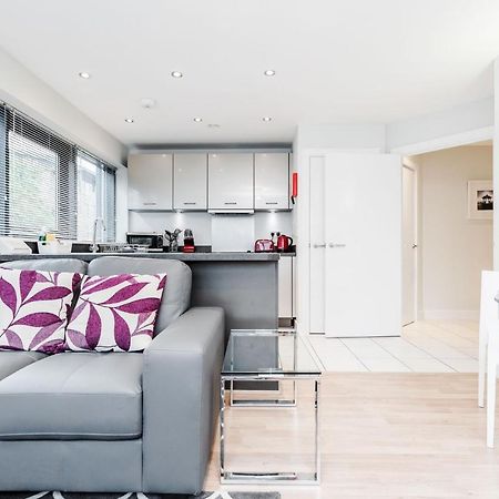 Room Space Service Apartments - New Manor House Bracknell Exteriér fotografie