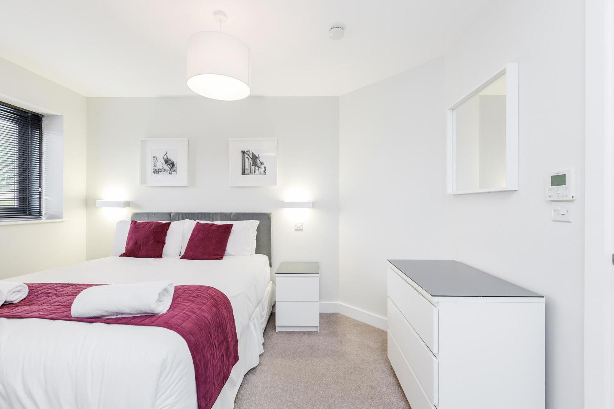 Room Space Service Apartments - New Manor House Bracknell Exteriér fotografie